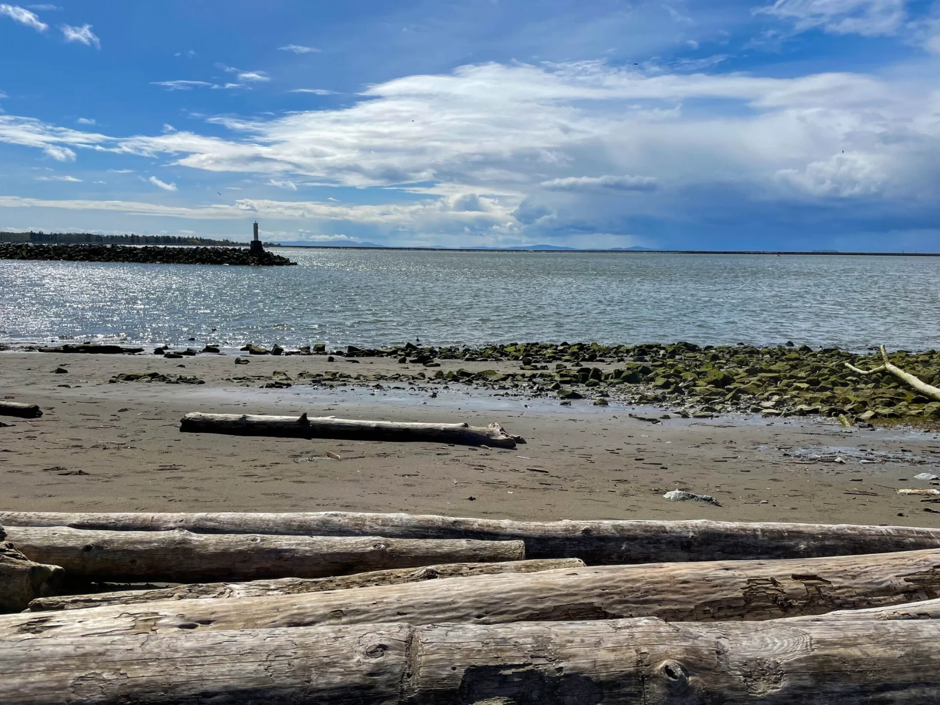 Cannabis in Tsawwassen: A Local Guide to Shopping, Delivery & the Rules